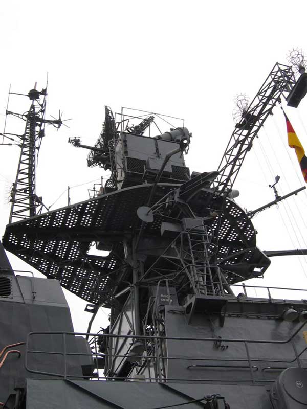 F712 Neustrashimy Kiel06 06