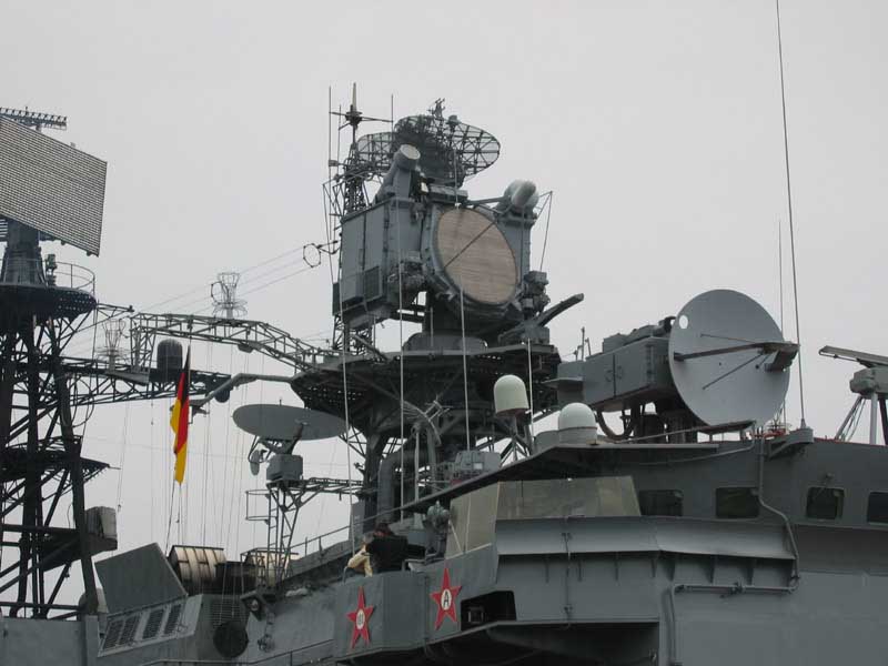 F712 Neustrashimy Kiel06 17