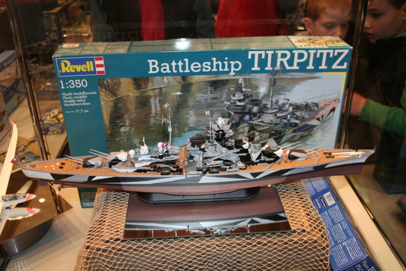 revell tirpitz