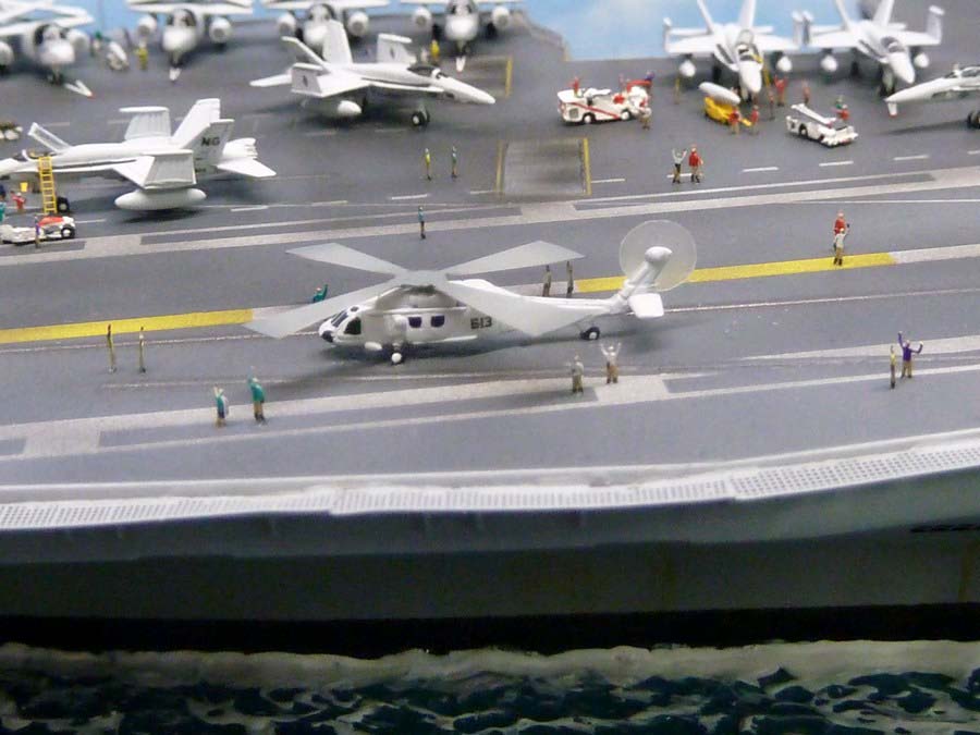 USS-Nimitz-075