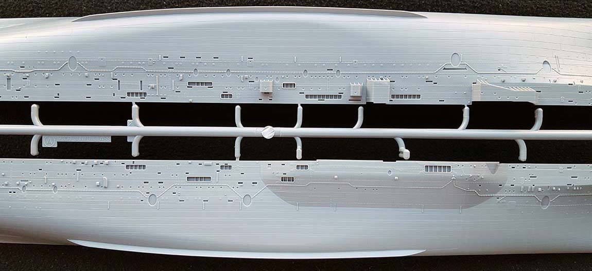 Sprue-A---Hull-close-2